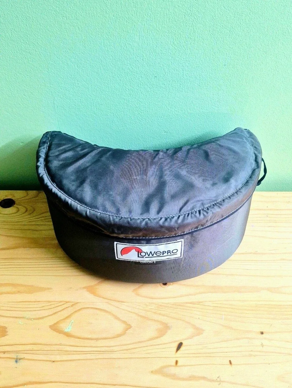 Lowepro Orion 1 Camera Waist Belt Pack – Padded Fanny Pack – Grey/Blue